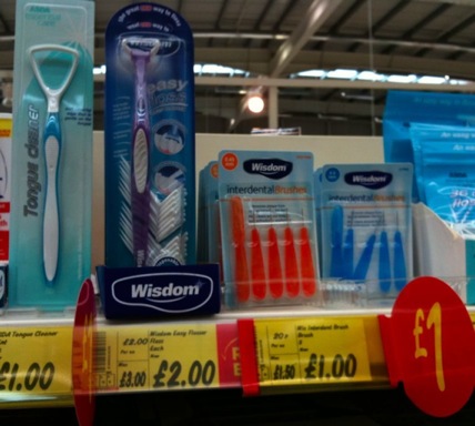 Tongue Scrapper, Interdental Brushes and Floss tools